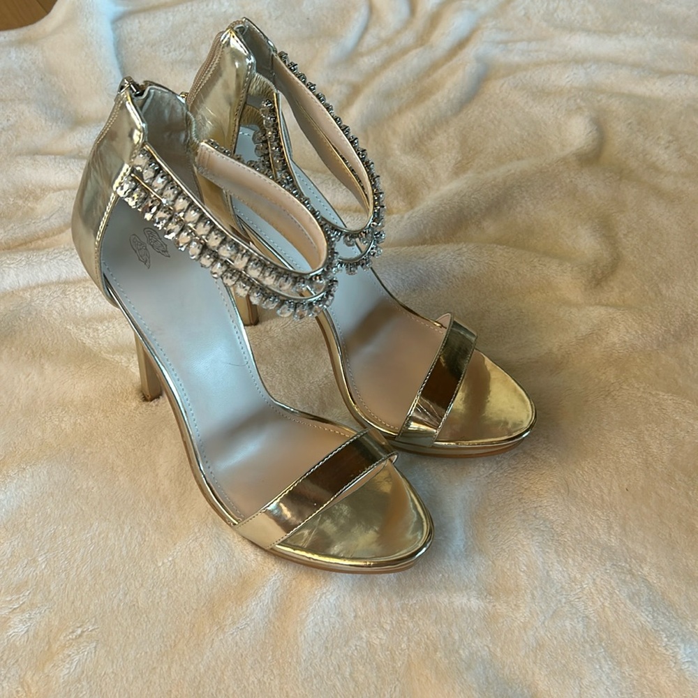 Victoria’s Secret Gold Stiletto Rhinestone Ankle Strap Size 10